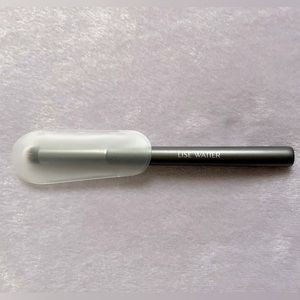 Lise Watier Perfecting concealer brush